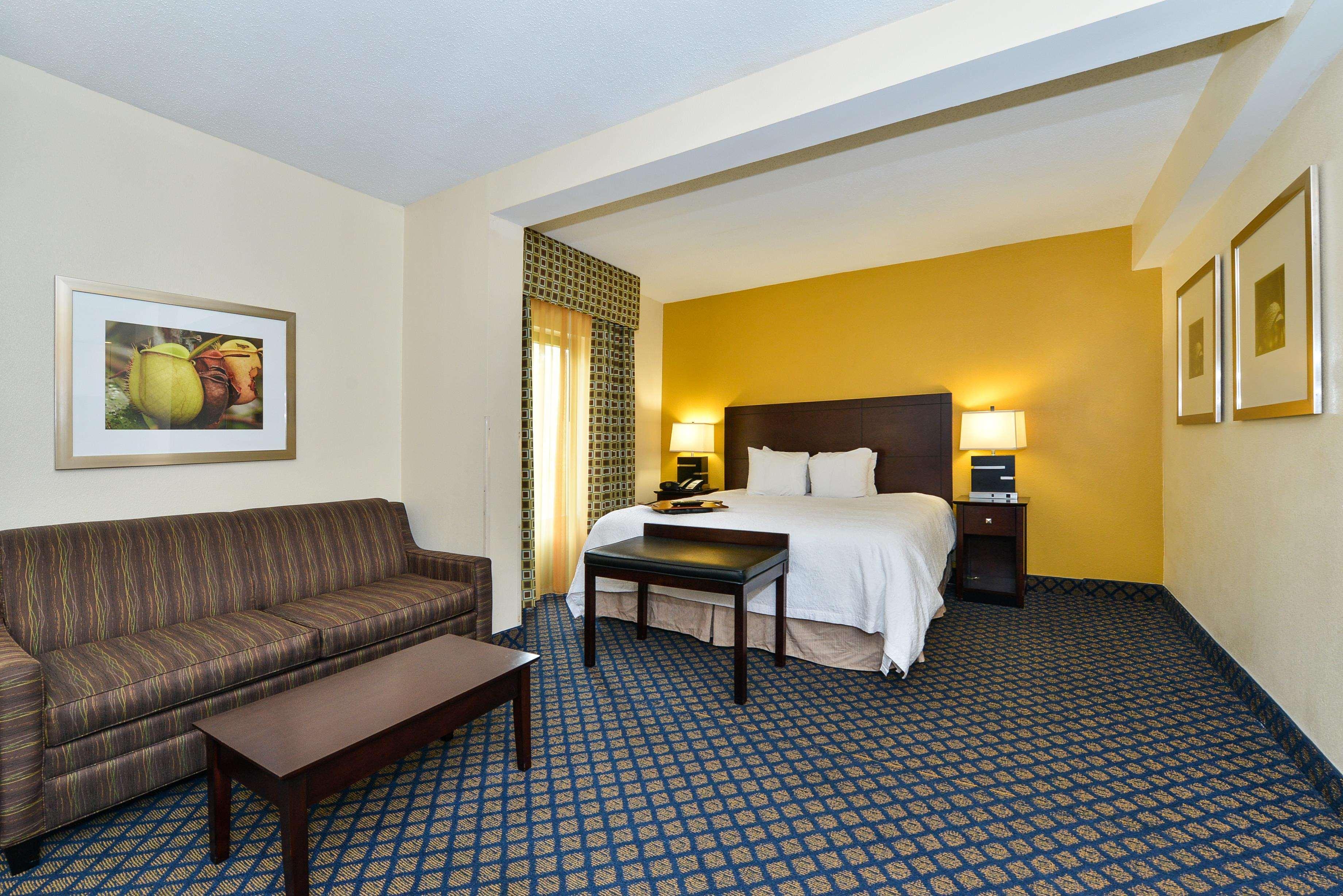 Hampton Inn Petersburg-Fort Gregg Adams Экстерьер фото