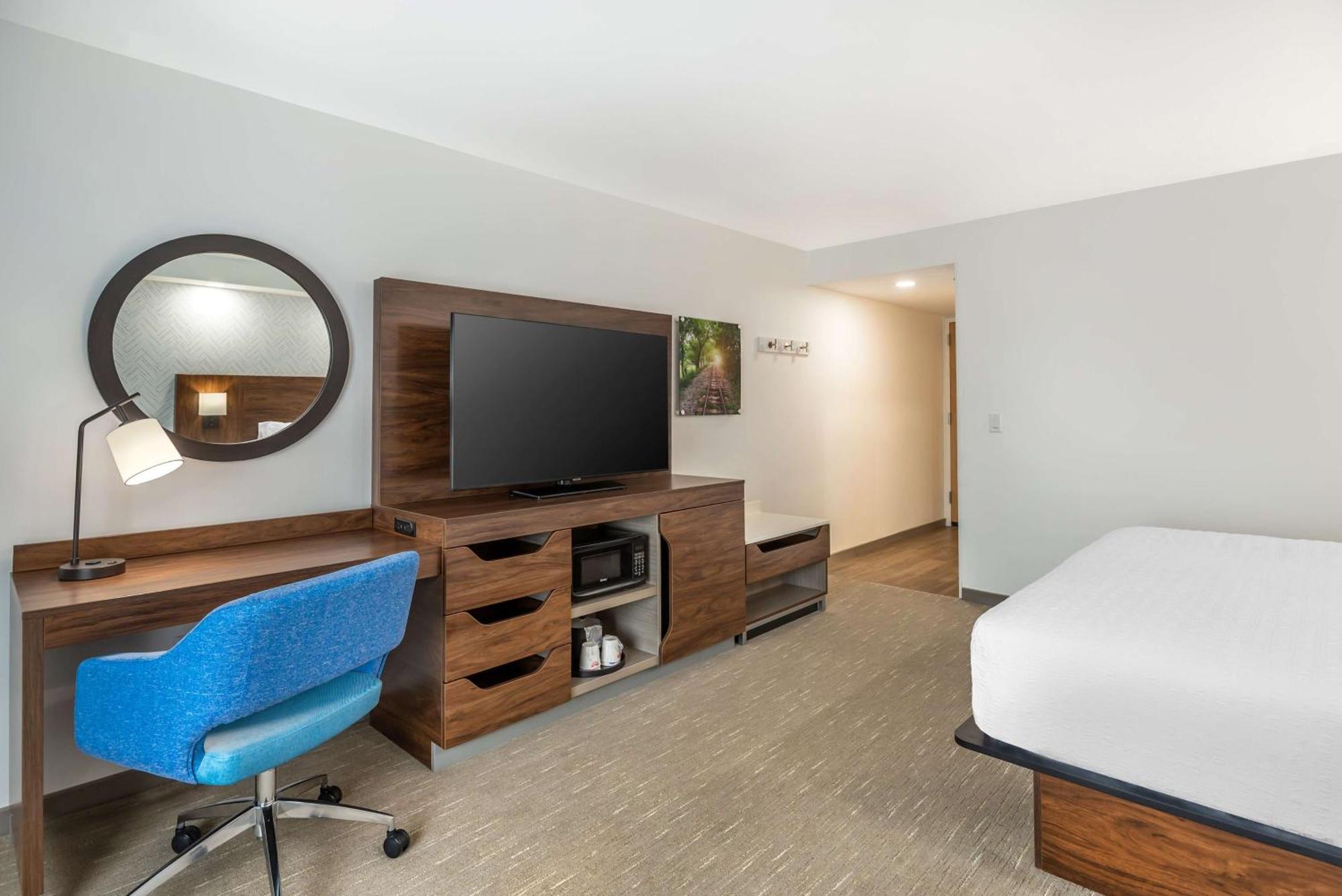 Hampton Inn Petersburg-Fort Gregg Adams Экстерьер фото